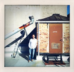 365 days — Laziz Hamani