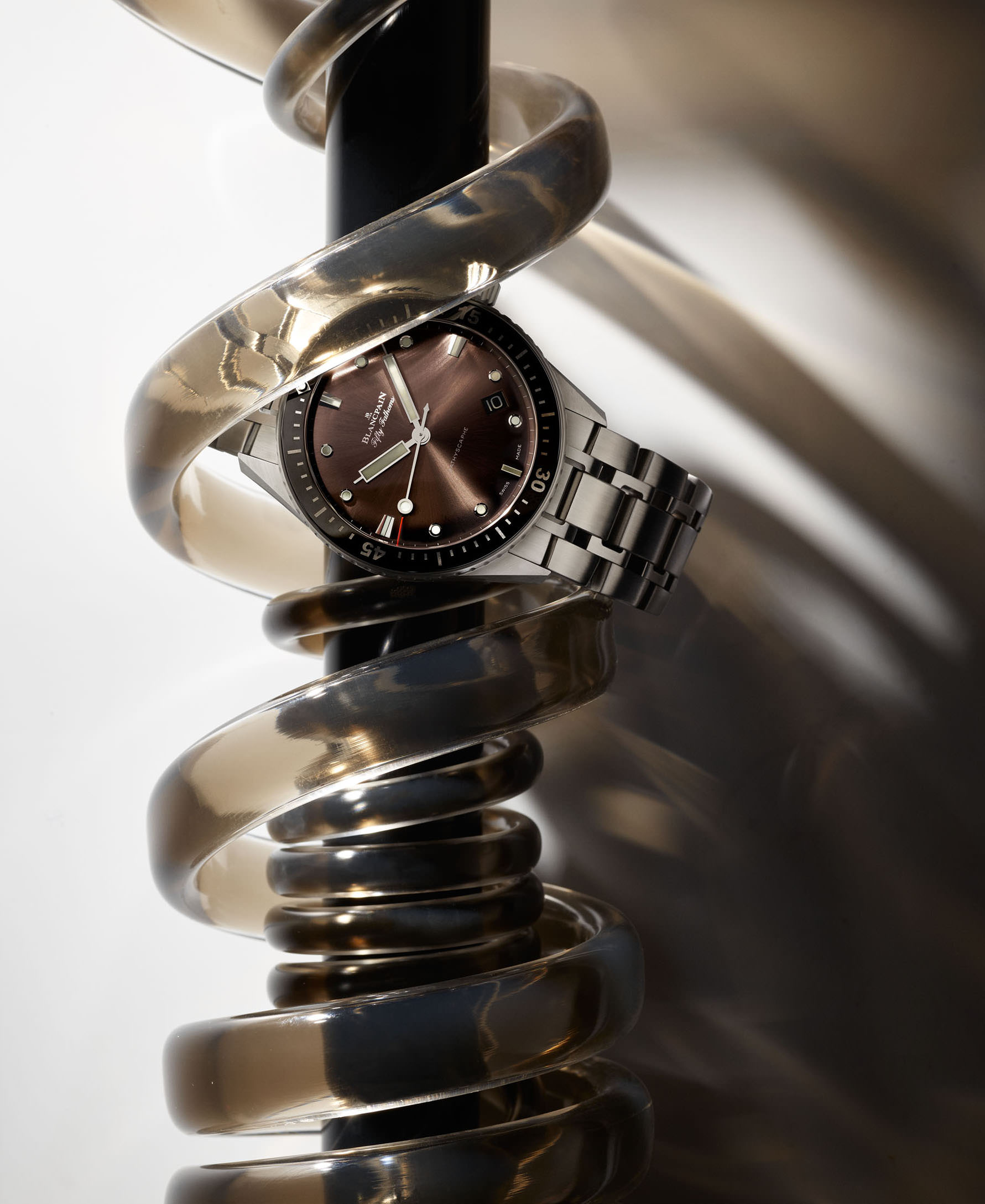 Intersection Magazine Intersection Magazine - Watches and tubes — Laziz Hamani
