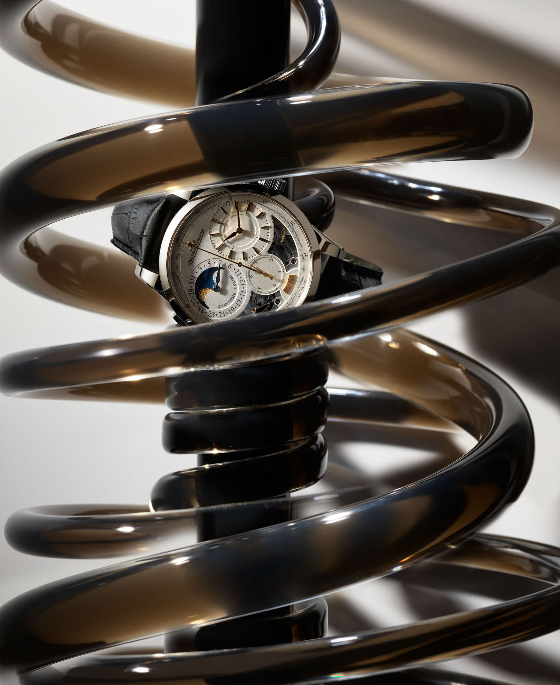 Intersection Magazine Intersection Magazine - Watches and tubes — Laziz Hamani